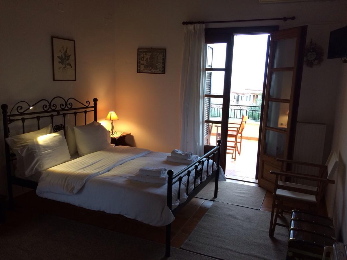 Alexandraki Rooms Poúlithra Esterno foto
