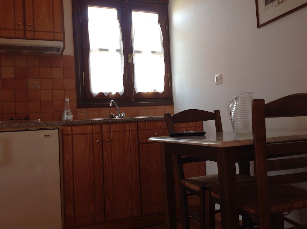 Alexandraki Rooms Poúlithra Camera foto